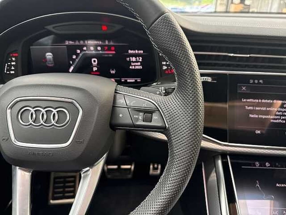 Audi SQ8 usata a Napoli (17)