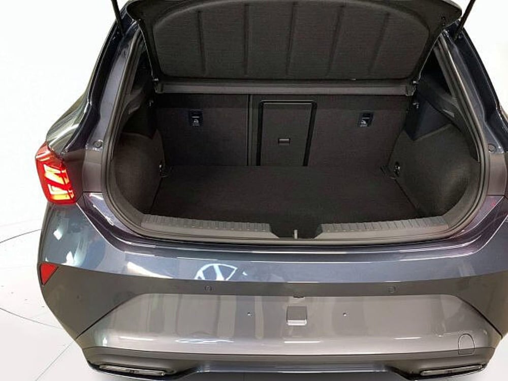 Cupra Leon nuova a Vicenza (18)