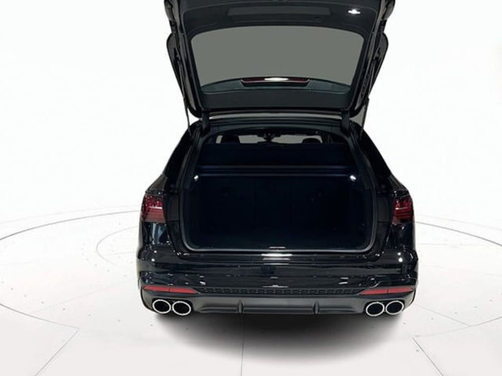 Audi S4 Avant nuova a Vicenza (17)