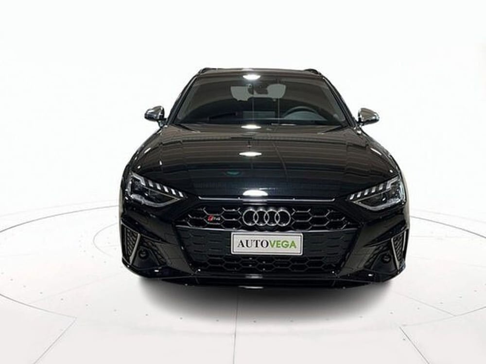 Audi S4 Avant nuova a Vicenza (2)