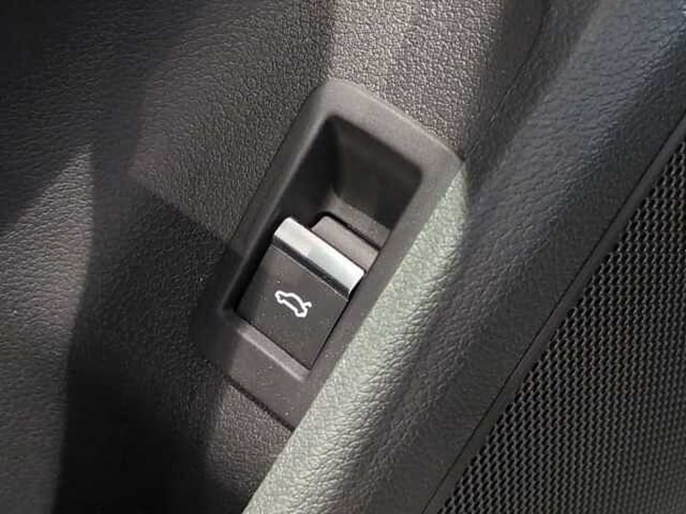 Audi A4 Avant usata a Varese (18)