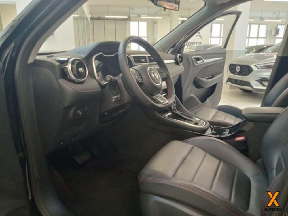 Mg ZS (2021-->) usata a Varese (12)