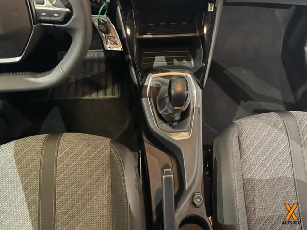Peugeot 208 nuova a Varese (15)