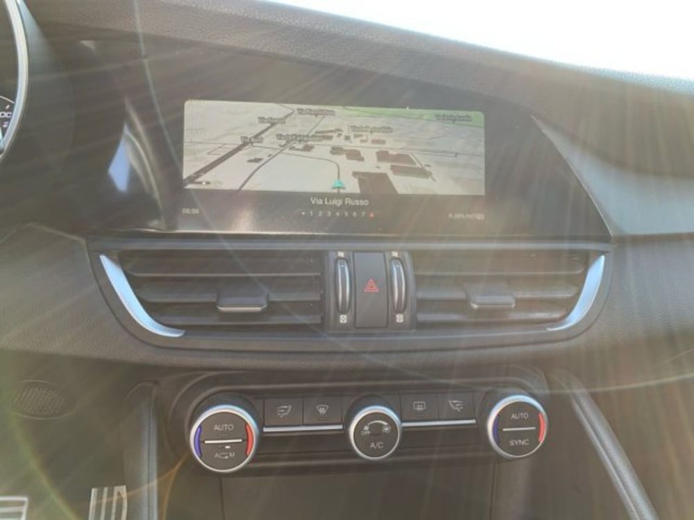 Alfa Romeo Giulia usata a Livorno (18)