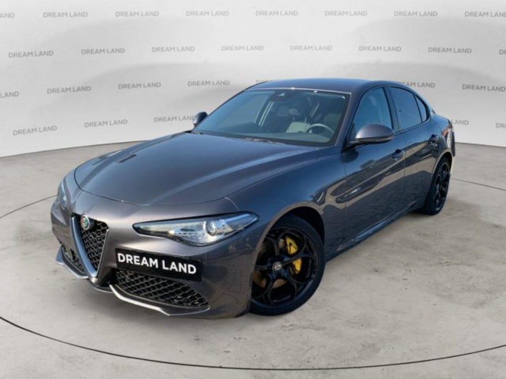 Alfa Romeo Giulia usata a Livorno (19)
