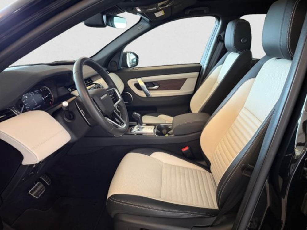 Land Rover Discovery Sport usata a Livorno (15)