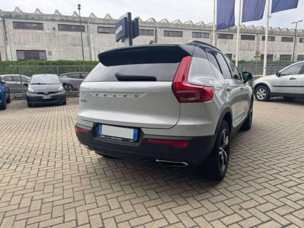 Volvo XC40 usata a Savona (6)