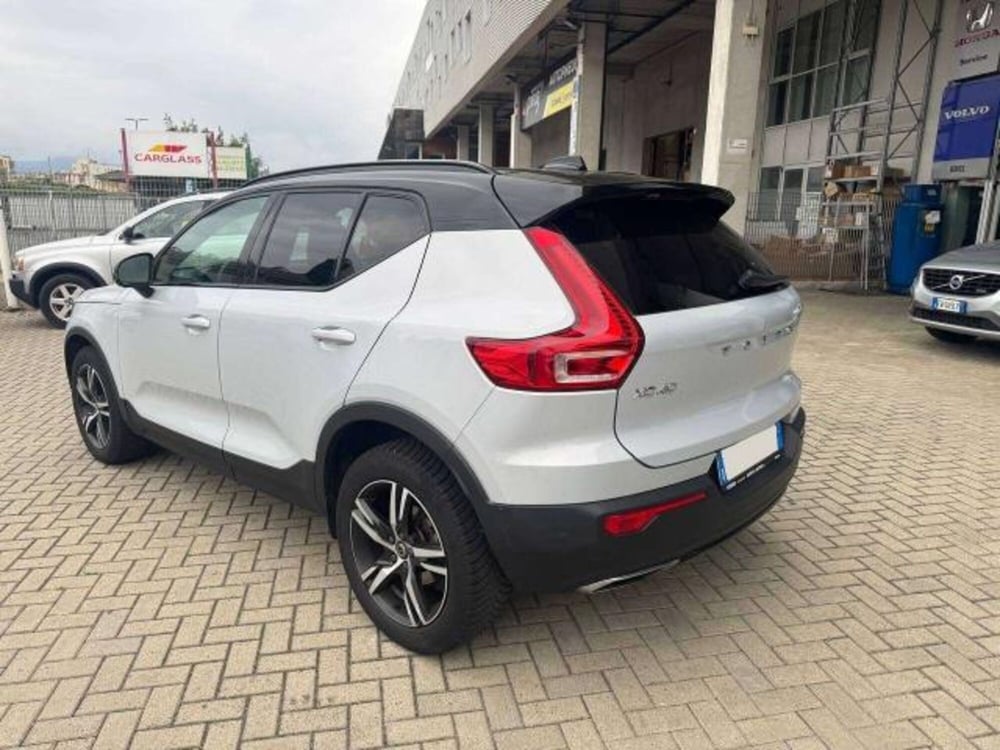 Volvo XC40 usata a Savona (8)