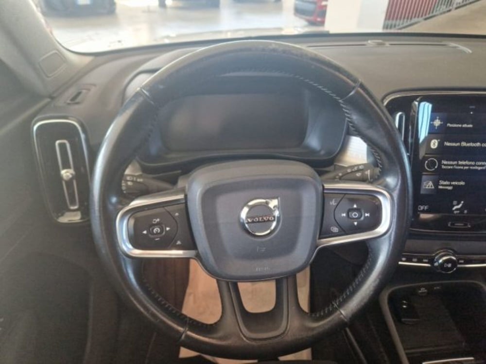 Volvo XC40 usata a Terni (13)