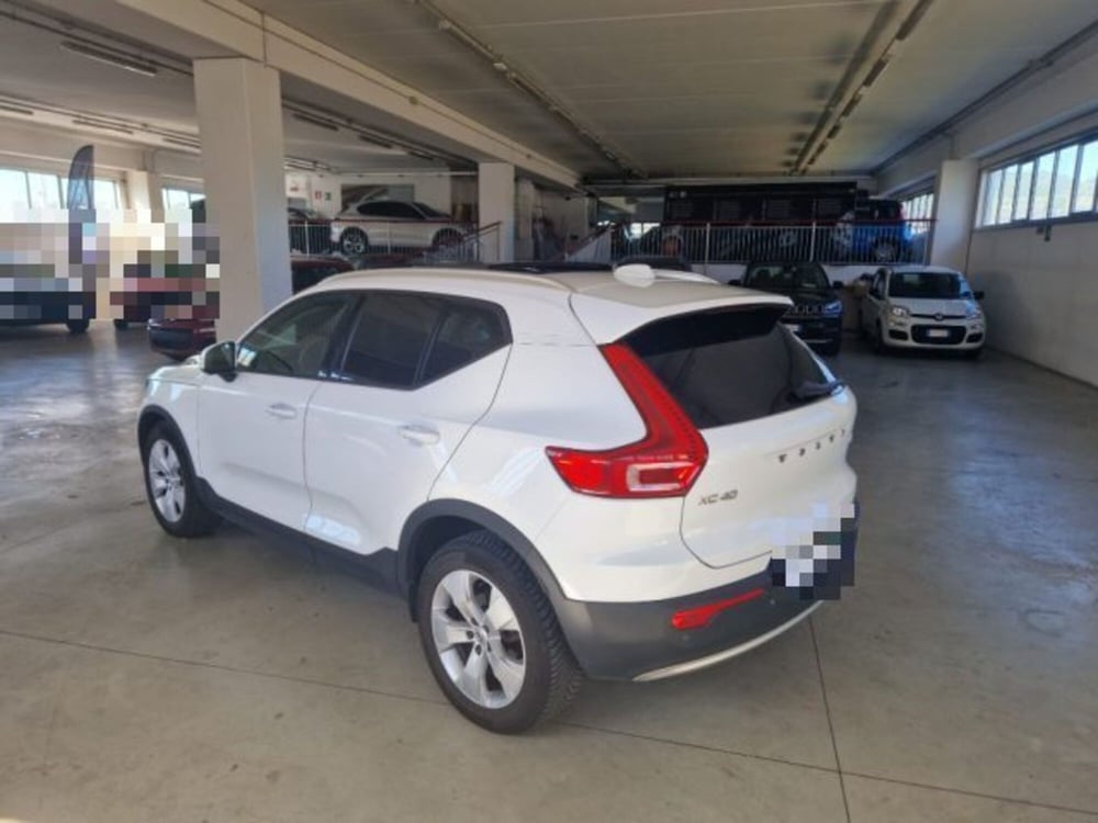 Volvo XC40 usata a Terni (4)
