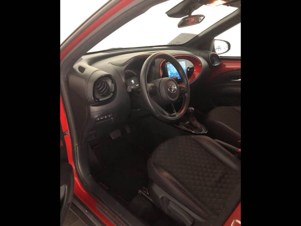 Toyota Aygo X usata a Torino (12)