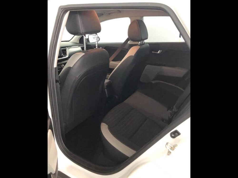 Kia Stonic usata a Torino (15)