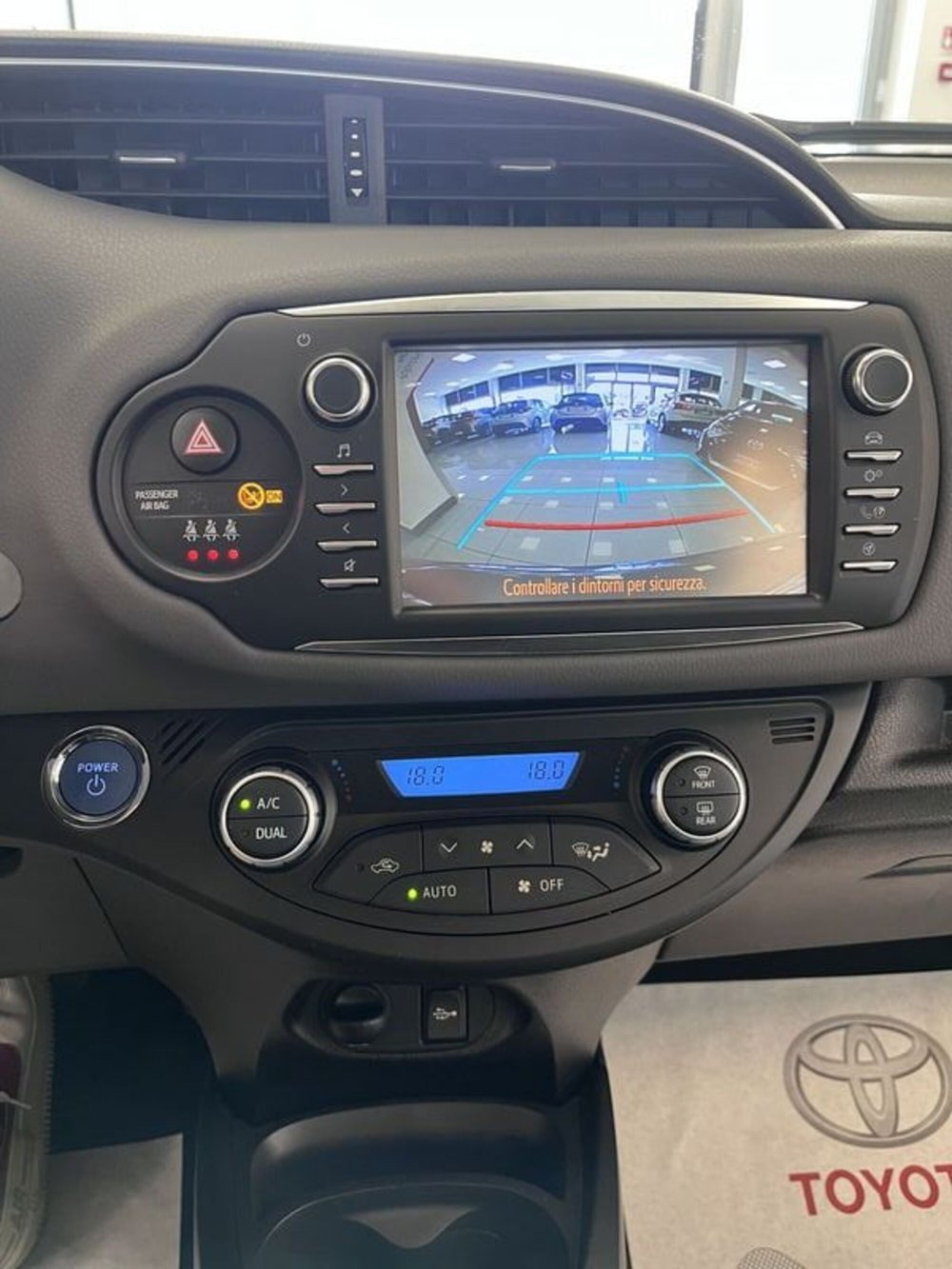 Toyota Yaris usata a Prato (13)