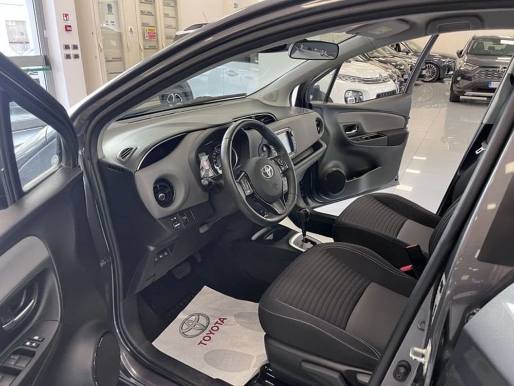 Toyota Yaris usata a Prato (8)