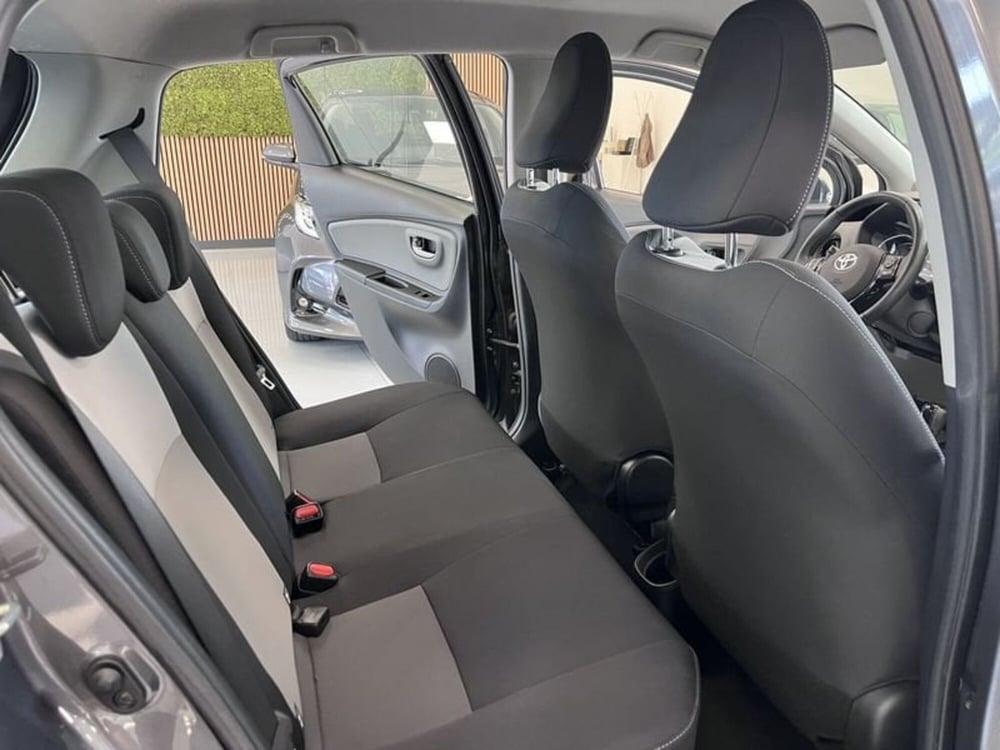 Toyota Yaris usata a Prato (9)