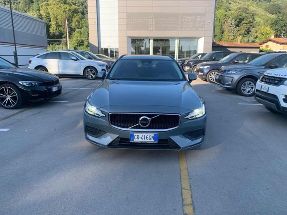 Volvo V60 nuova a Lucca