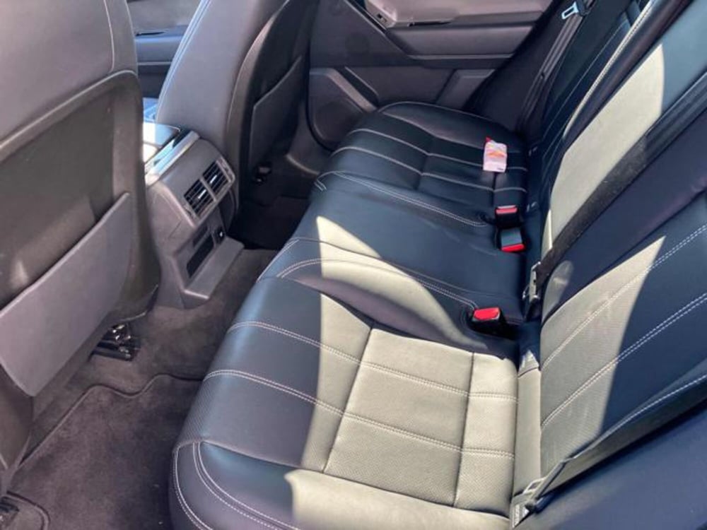 Land Rover Range Rover Velar usata a Lucca (7)