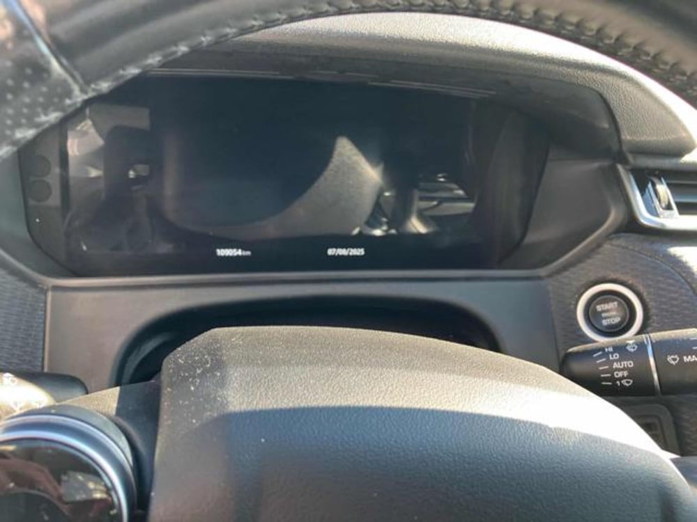 Land Rover Range Rover Velar usata a Lucca (9)