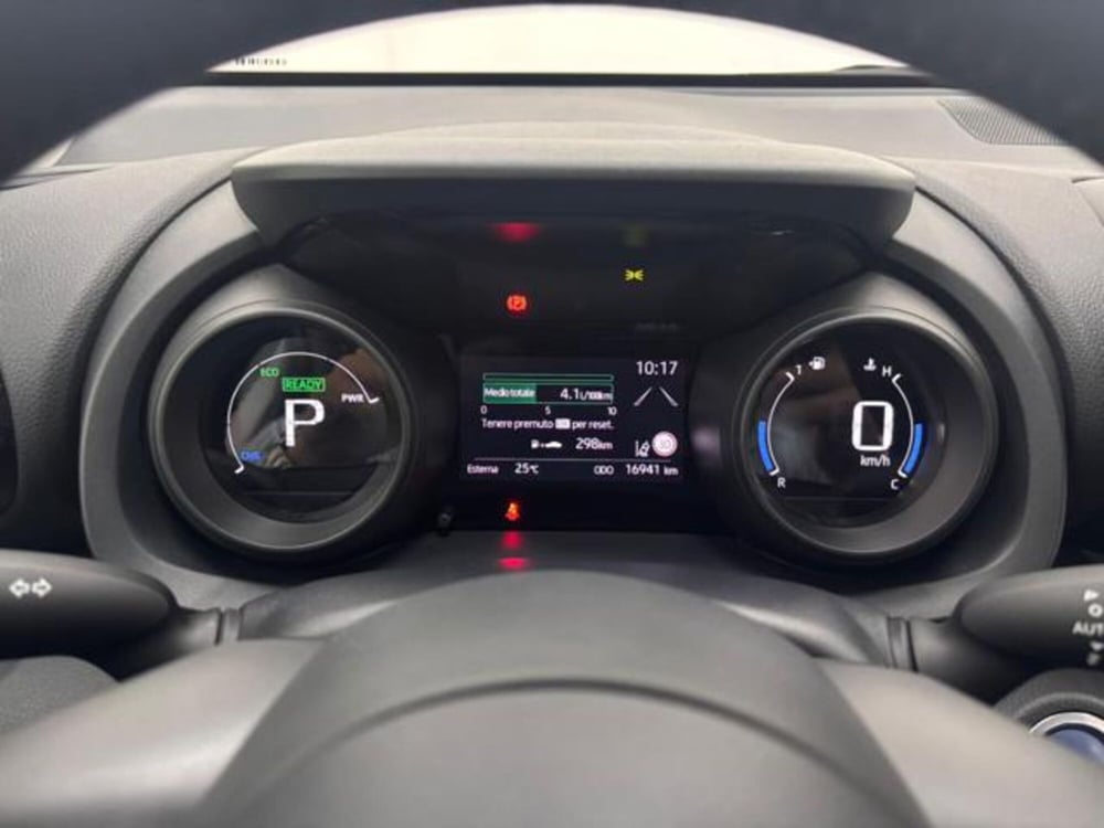 Toyota Yaris Cross usata a Como (12)