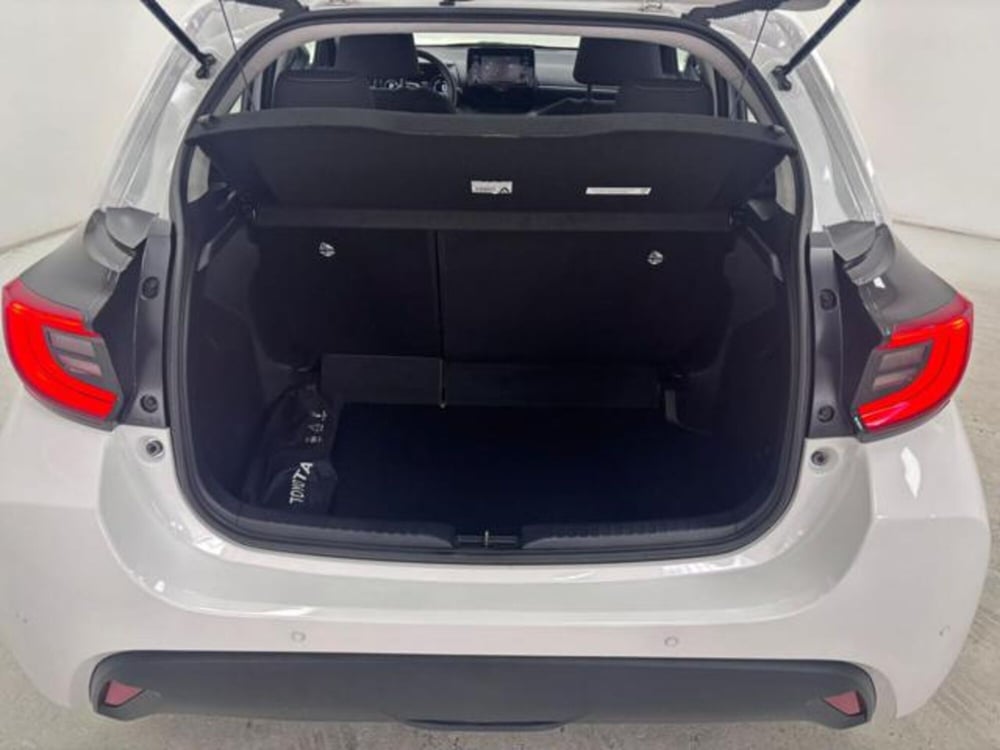 Toyota Yaris Cross usata a Como (18)