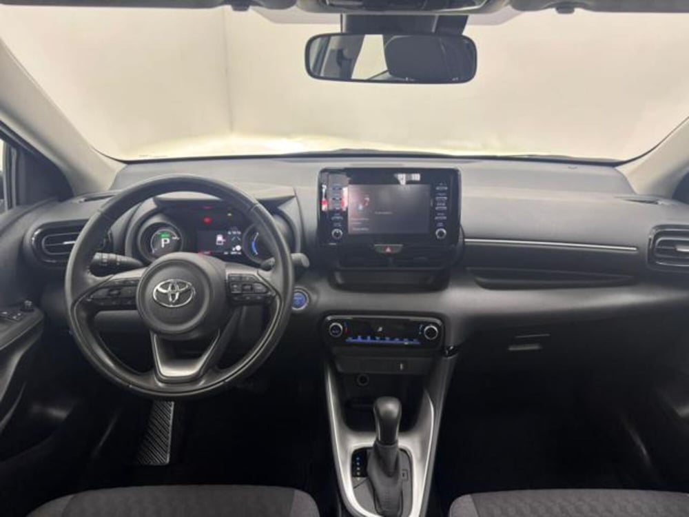 Toyota Yaris Cross usata a Como (4)