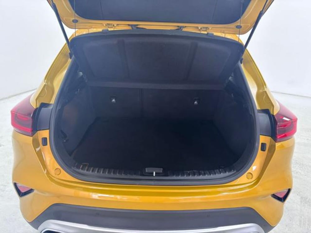 Kia XCeed usata a Como (17)