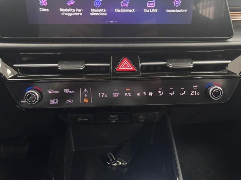 Kia Niro usata a Como (19)