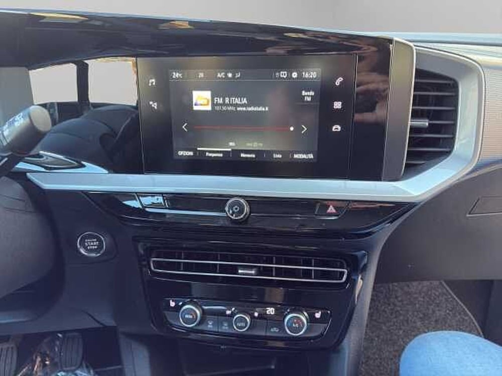 Opel Mokka nuova a Vibo Valentia (14)