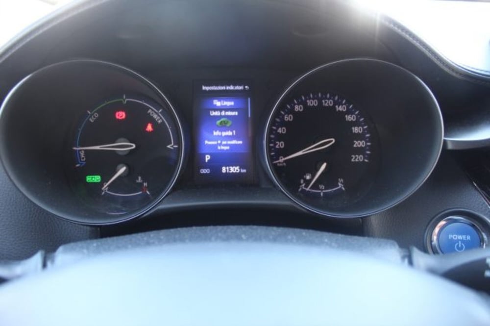 Toyota Toyota C-HR usata a Roma (13)