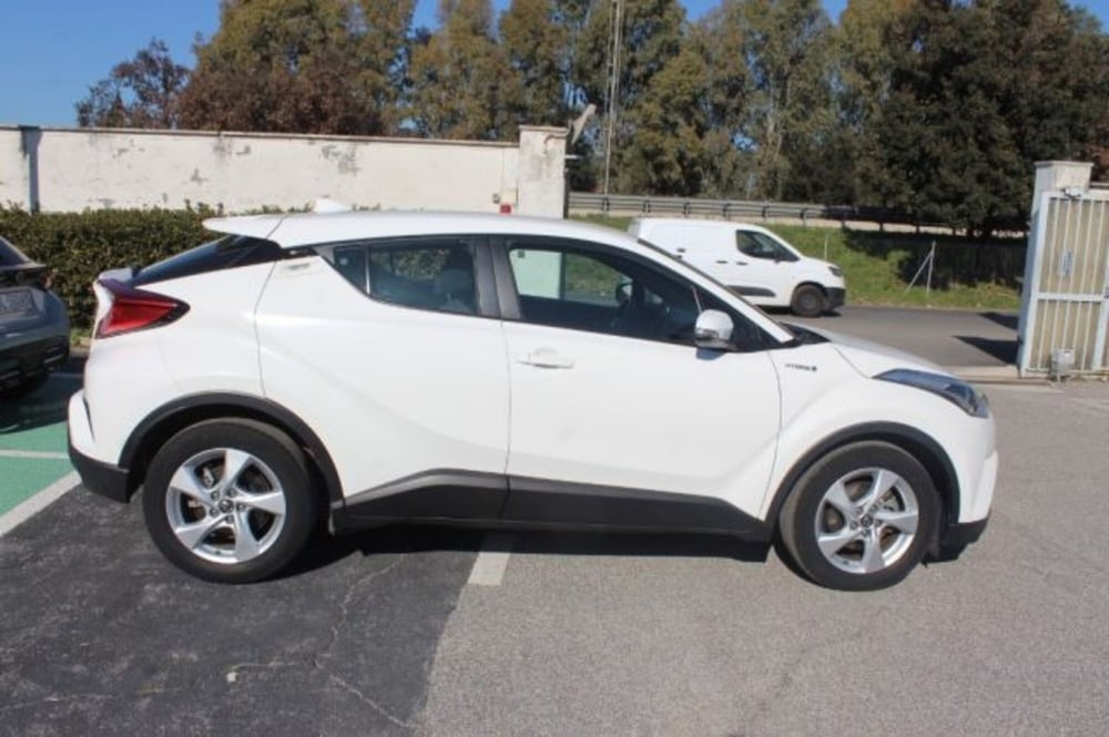 Toyota Toyota C-HR usata a Roma (14)
