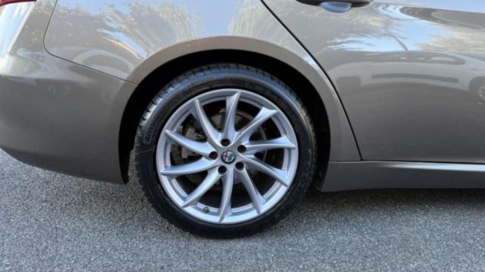 Alfa Romeo Giulia usata a Roma (6)