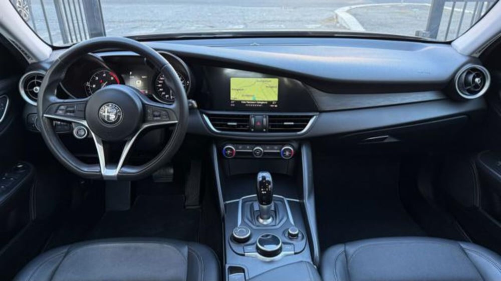 Alfa Romeo Giulia usata a Roma (7)