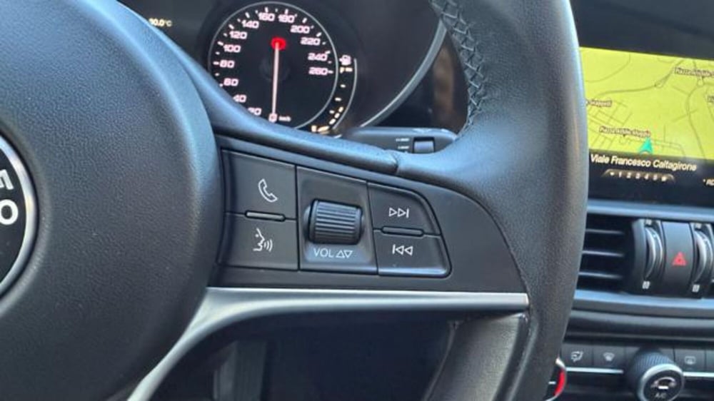 Alfa Romeo Giulia usata a Roma (9)