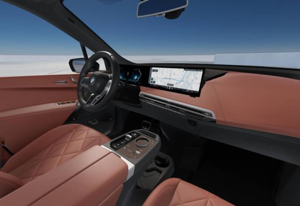 BMW iX nuova a Modena (15)