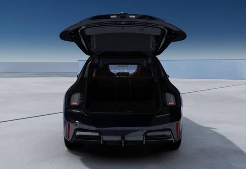 BMW iX nuova a Modena (6)