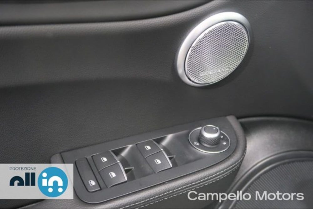 Alfa Romeo Giulia nuova a Venezia (17)