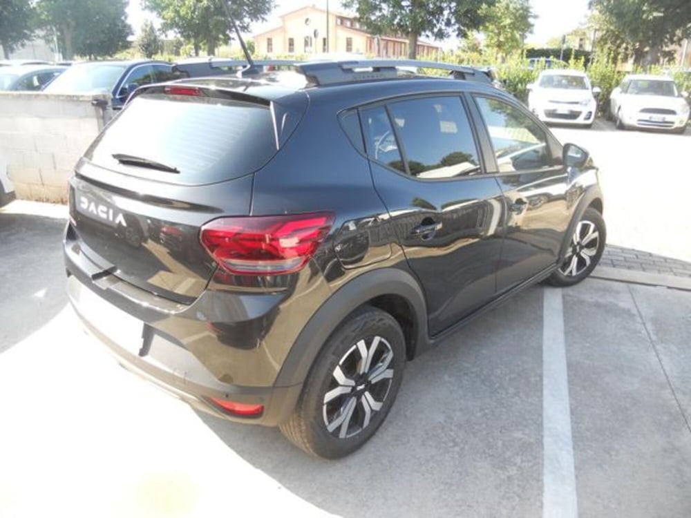 Dacia Sandero usata a Pisa (4)