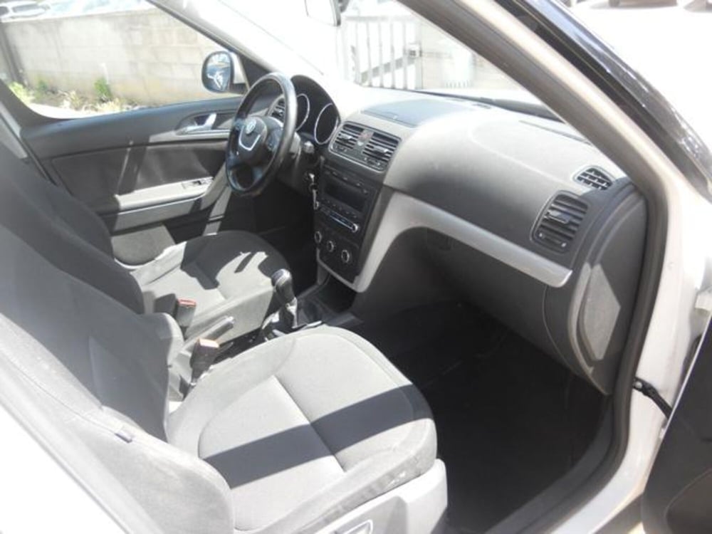 Skoda Yeti usata a Pisa (12)