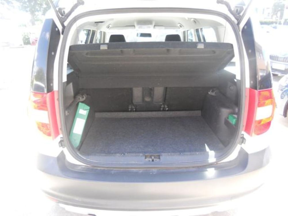 Skoda Yeti usata a Pisa (15)