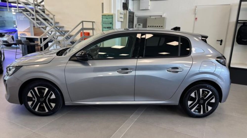 Peugeot 208 nuova a Torino (2)