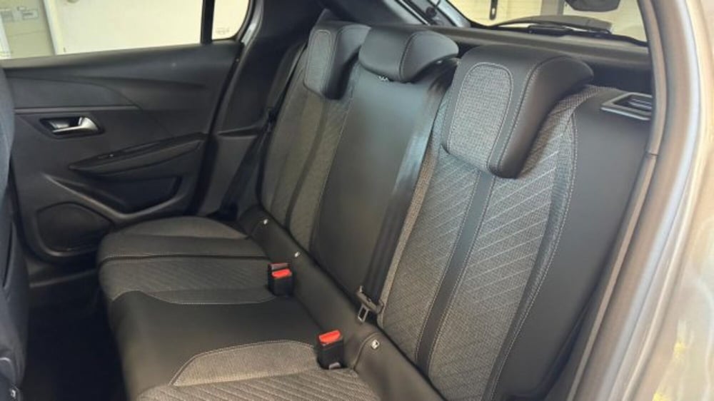 Peugeot 208 nuova a Torino (8)