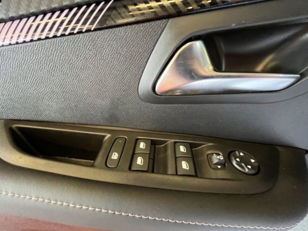 Peugeot 208 nuova a Torino (17)