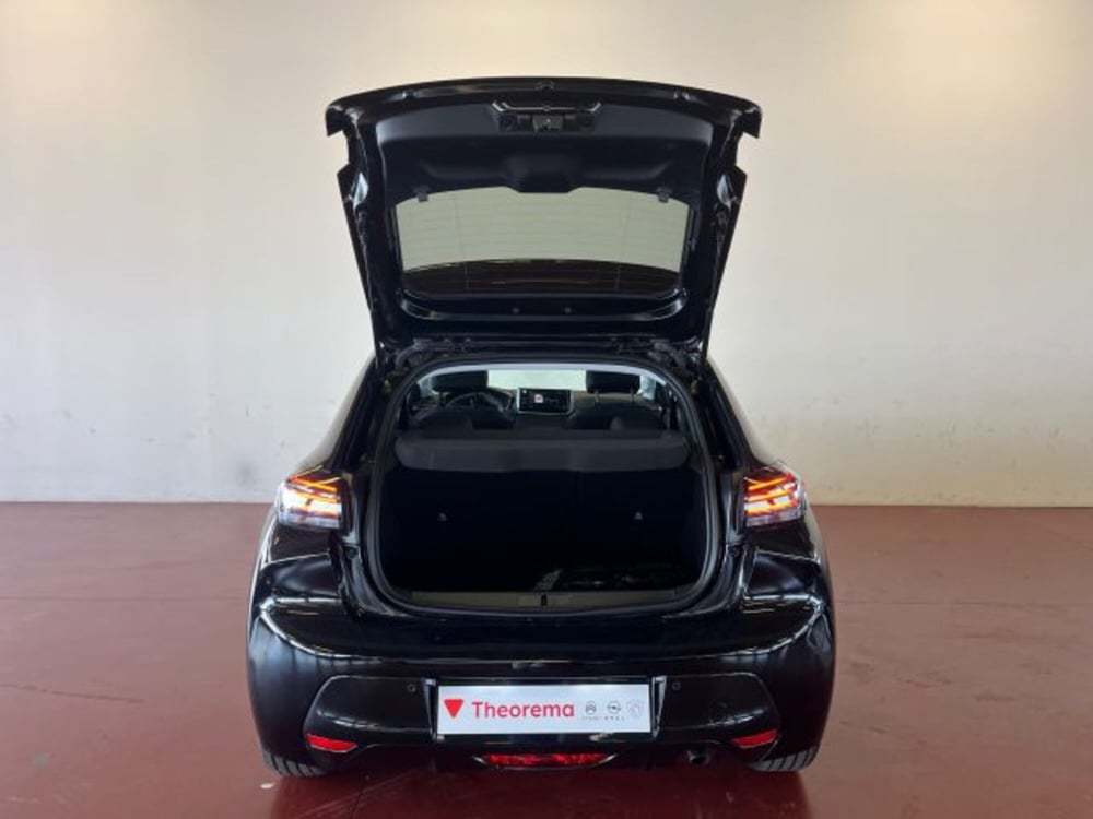Peugeot 208 nuova a Torino (18)