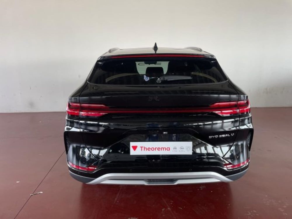 Byd Seal U  nuova a Torino (4)