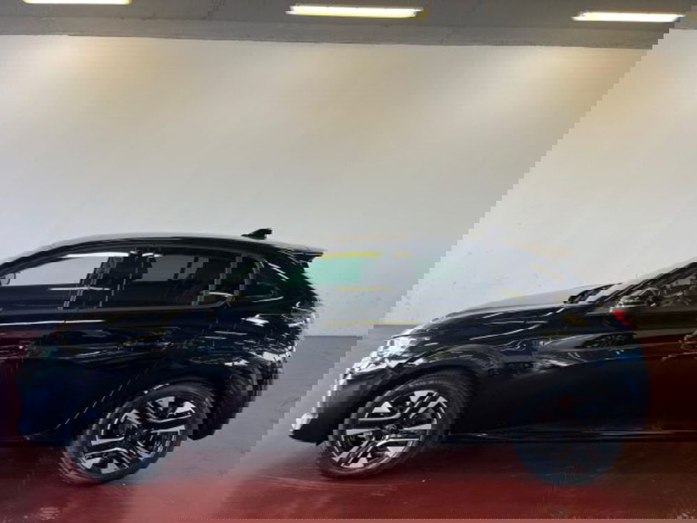 Peugeot 208 nuova a Torino (2)