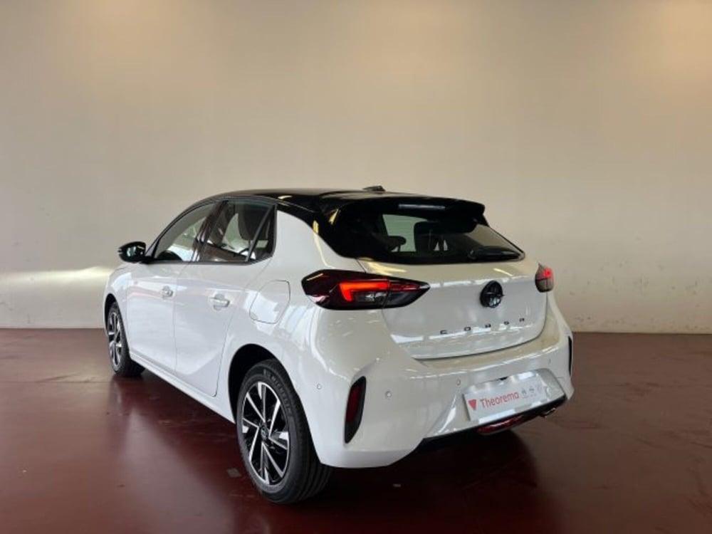 Opel Corsa nuova a Torino (3)