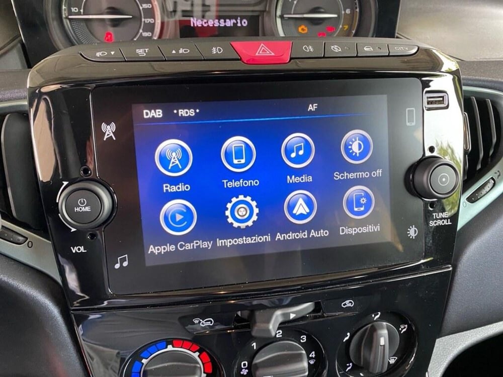 Lancia Ypsilon usata a Torino (10)