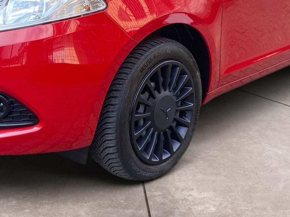 Lancia Ypsilon usata a Torino (15)
