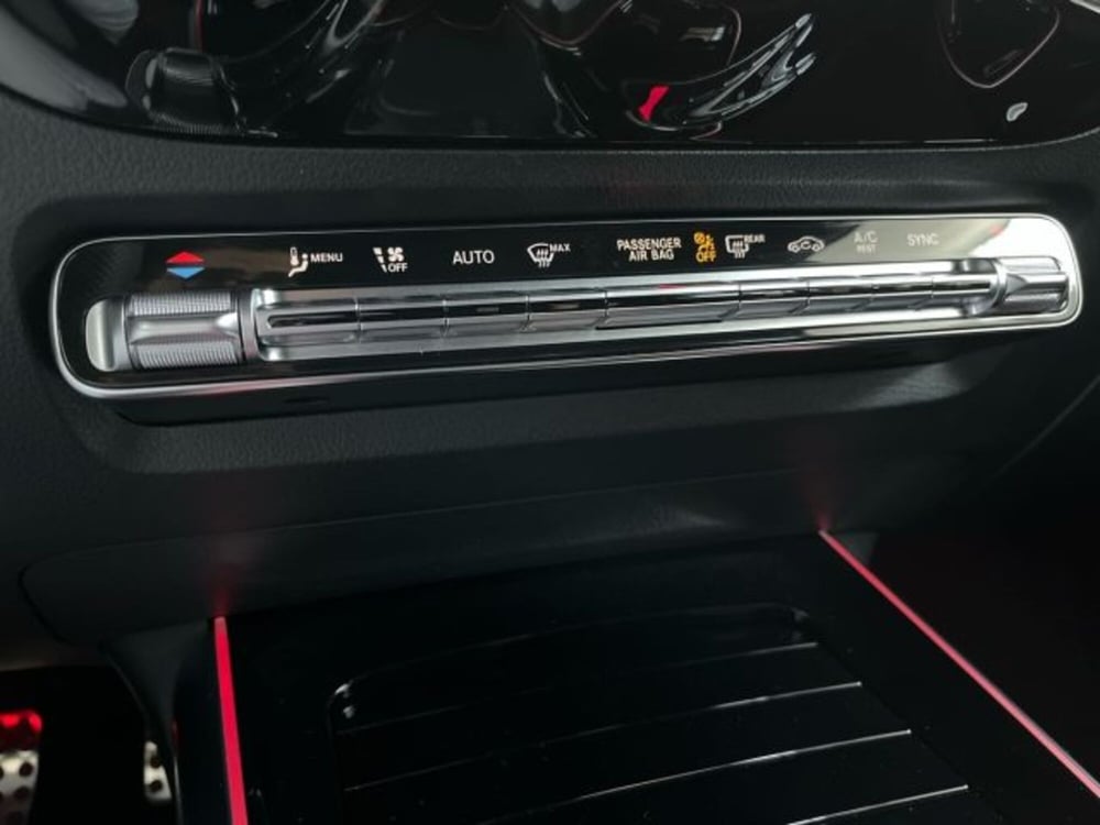 Mercedes-Benz GLA SUV usata a Verona (14)