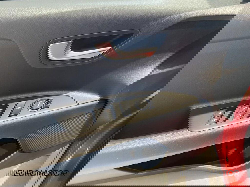 Kia Stonic usata a Bari (12)
